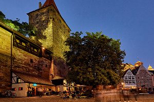 Tiergärtnertorplatz Nürnberg bei Nacht | Tiergärtnertorplatz Nuremberg at night